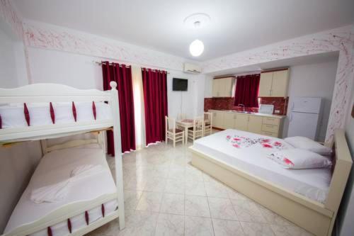 Poseidon Hotel Εξαμίλιο Εξωτερικό φωτογραφία